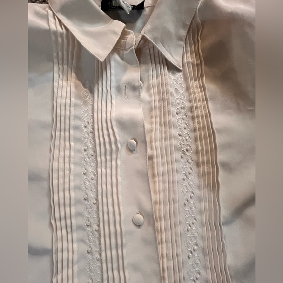 Vintage Notations White Women’s Blouse Embroidery And Pearls - Picture 5 of 9